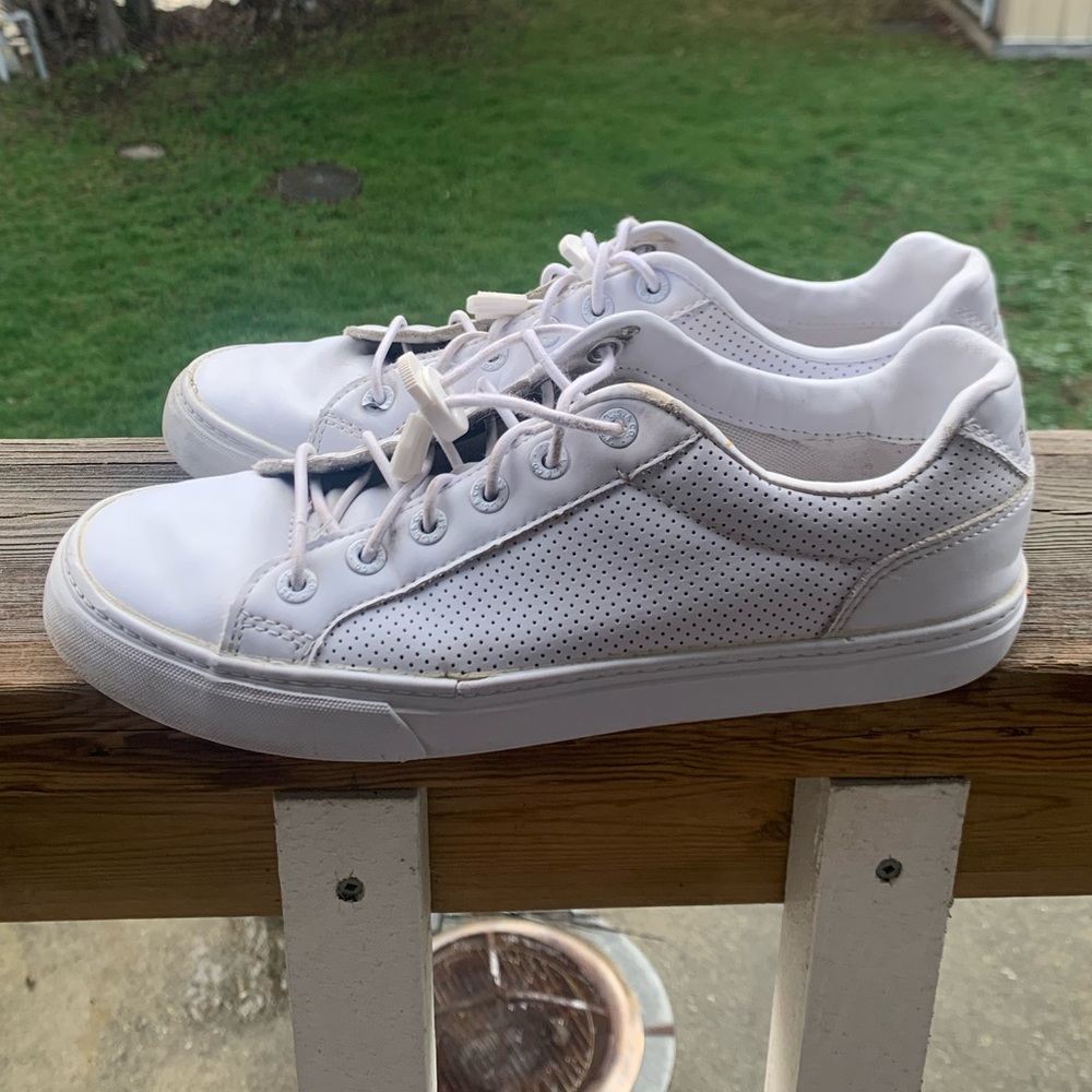 Levi’s glitter tongue faux leather sneakers